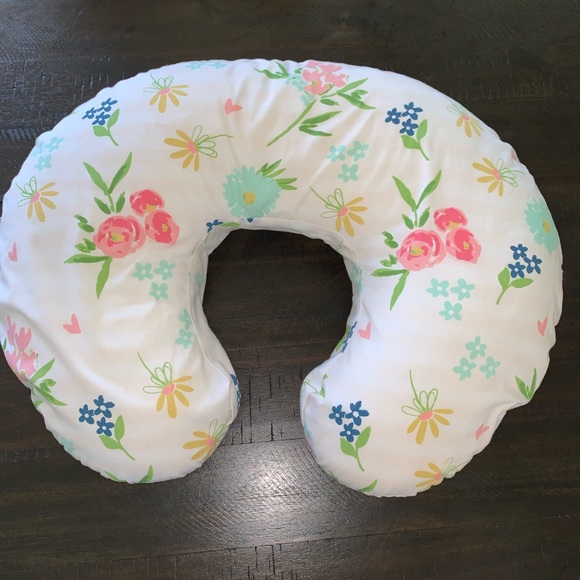 boppy floral stripe cover